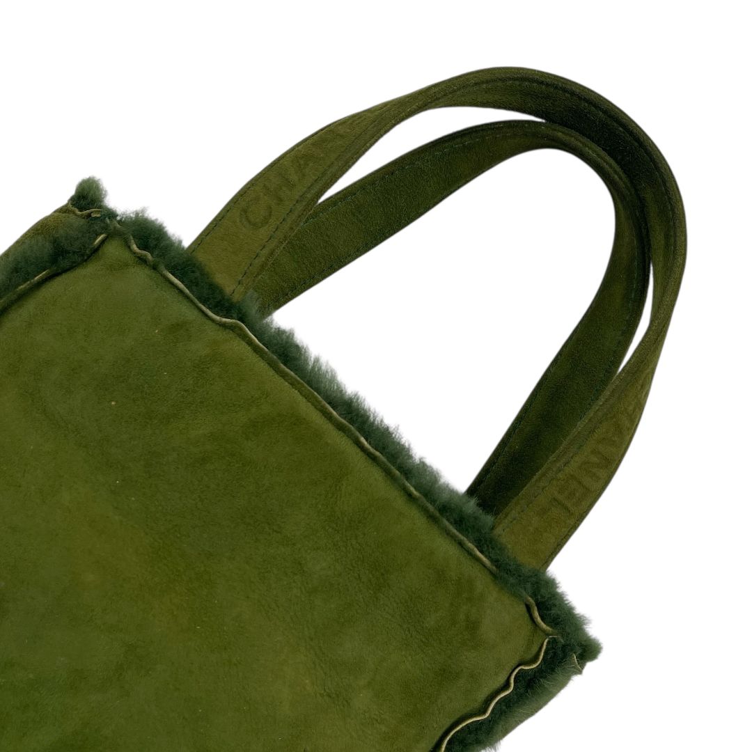 Cartera  CHANEL  Verde Medida 25cm X 20cm