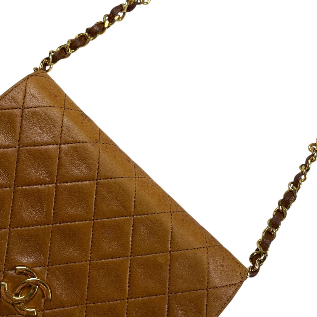 Cartera  CHANEL  Marron Medida 19cm X 13cm