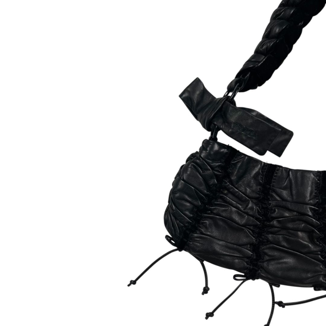 Cartera  PRADA  Negro Medida 25cm X 15cm