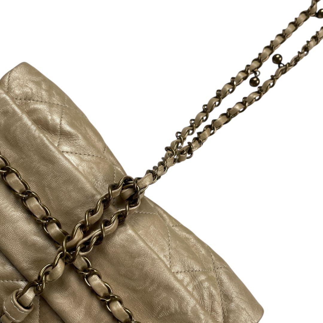 Cartera  CHANEL  Beige Medida 27cm X 19cm