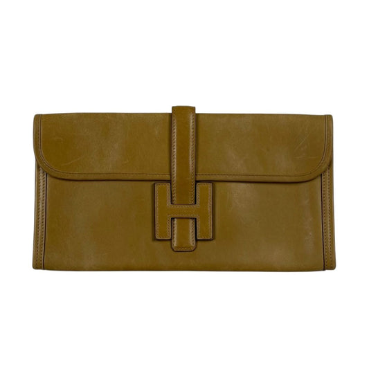 Sobre  HERMES  Beige Medida 29cm X 16cm