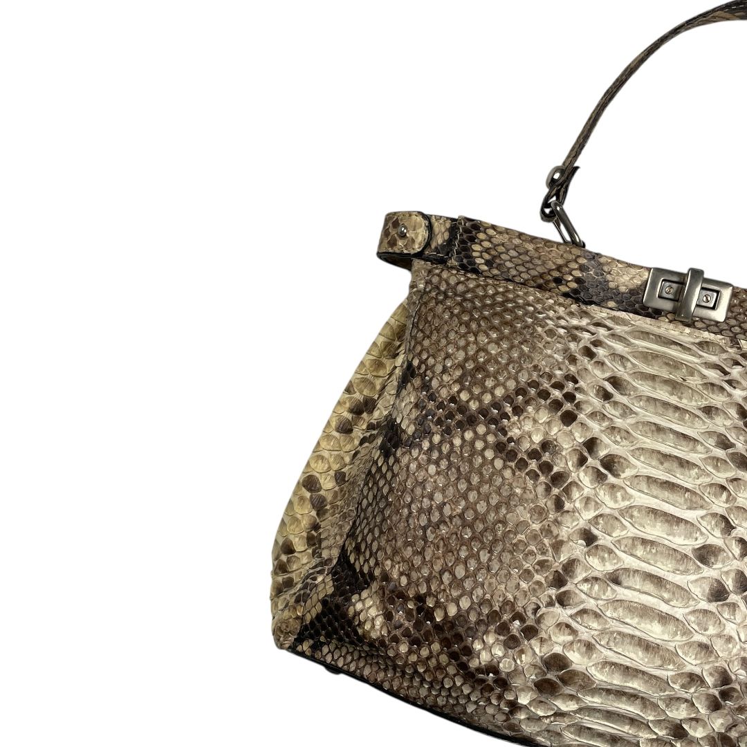 Cartera  SIN MARCA  Varios  Reptil Medida 33cm X 28cm