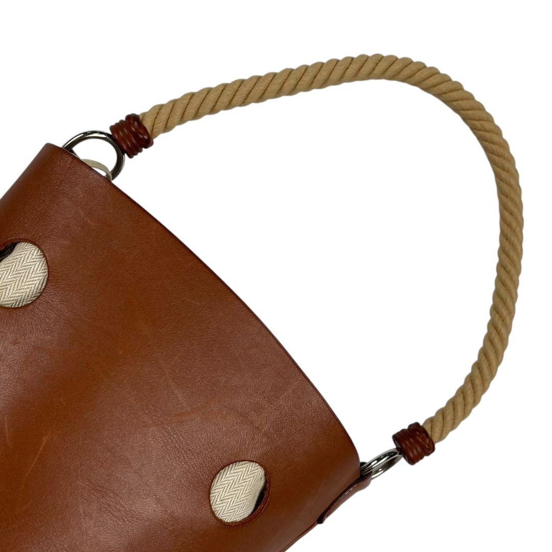 Cartera  HERMES  Marron Medida 26cm X 20cm