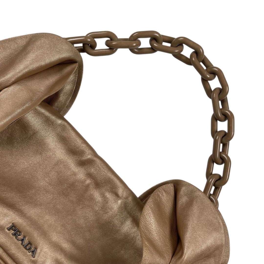 Cartera  PRADA  Beige Medida 30cm X 17cm