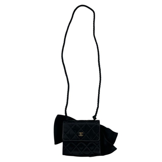 Cartera  CHANEL  Negro Medida 13cm X 13cm