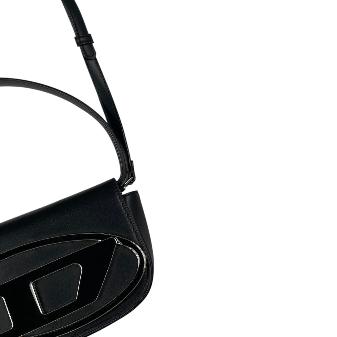 Cartera  DIESEL  Negro Medida 19cm X 11cm