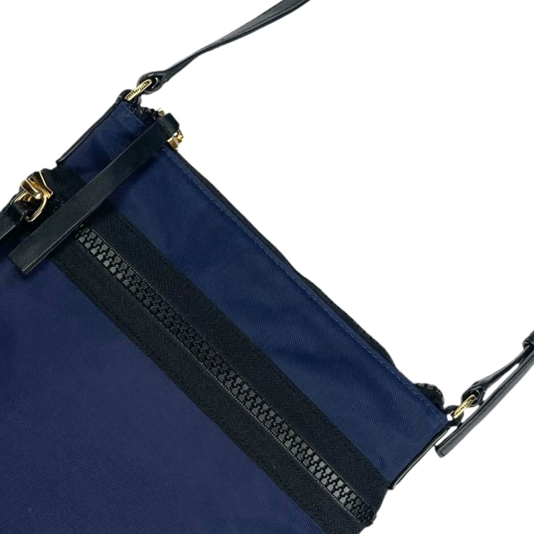 Bandolera  MARC JACOBS  Azul Medida 25cm X 24cm