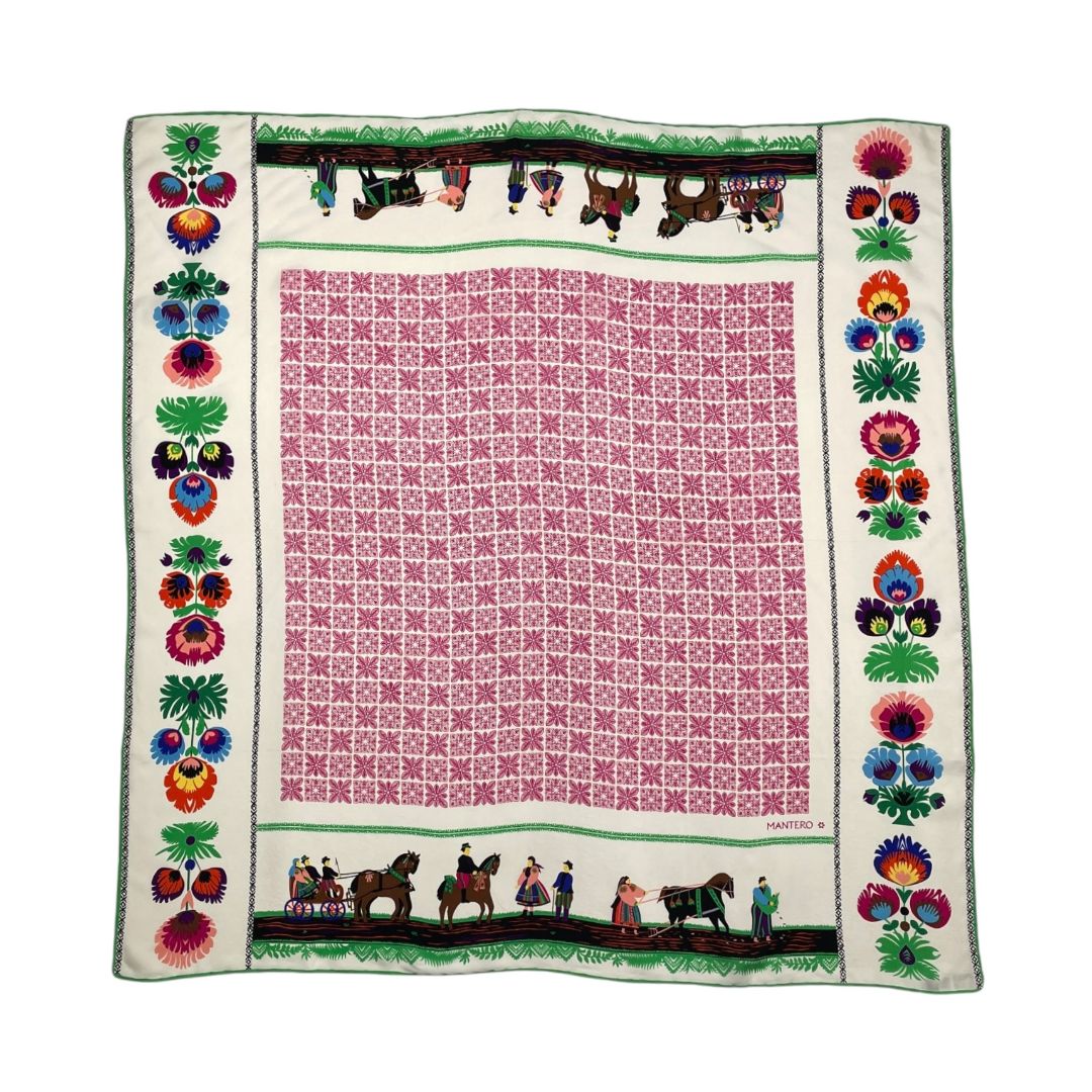 Pañuelo  MANTERO  Varios  Estampado Medida 87cm X 85cm