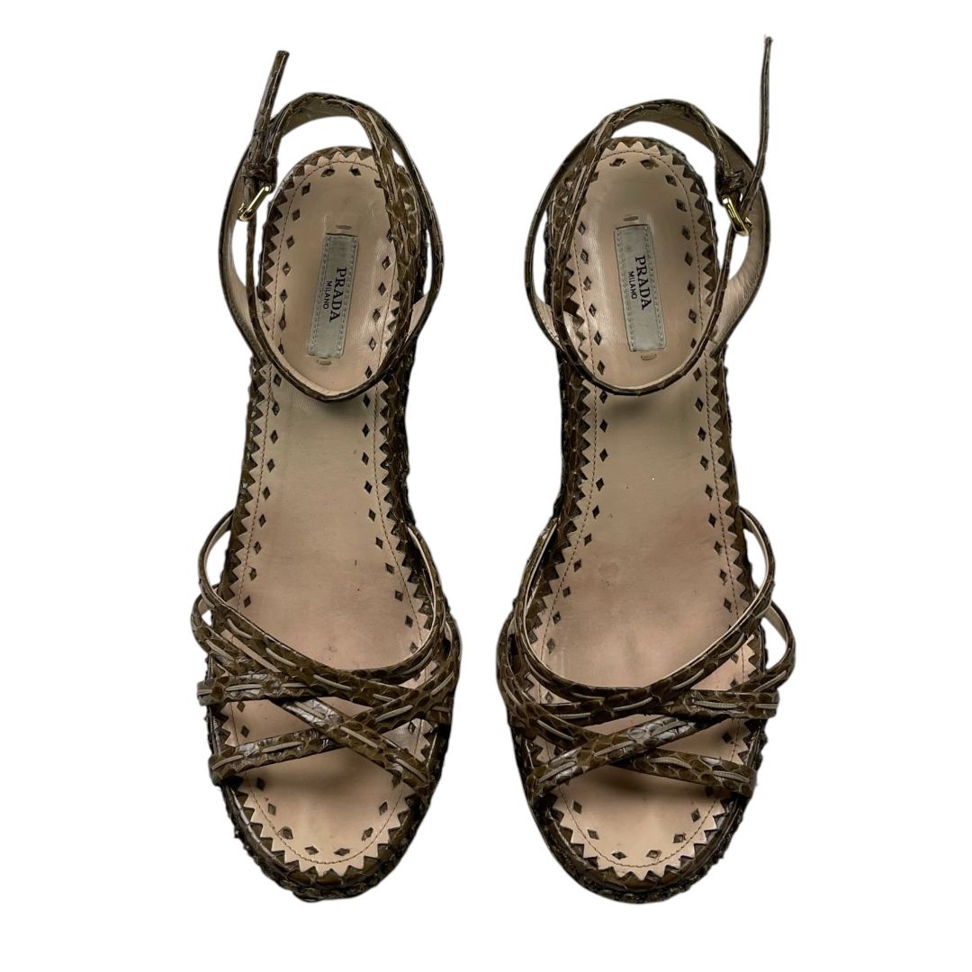 Plataformas  PRADA  Verde Talle 40