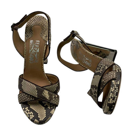 Usado  FERRAGAMO  Marron Talle 39