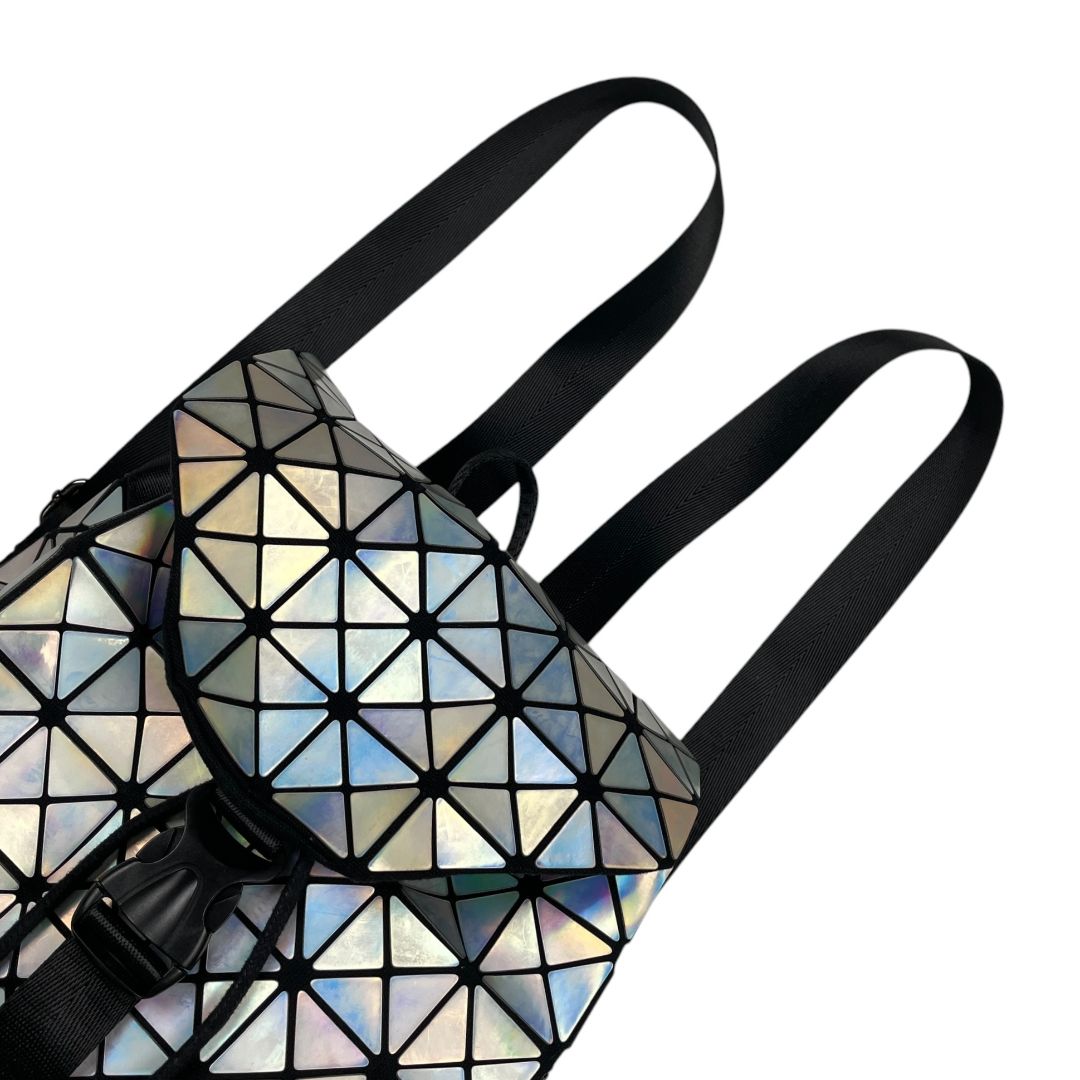 Mochila  SIN MARCA  Plateado Medida 32cm X 28cm