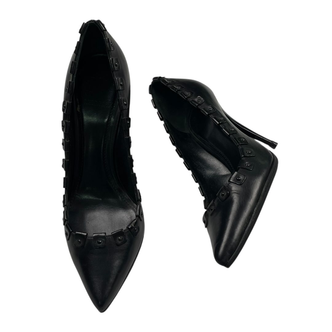 Zapatos  BURBERRY  Negro Talle 38