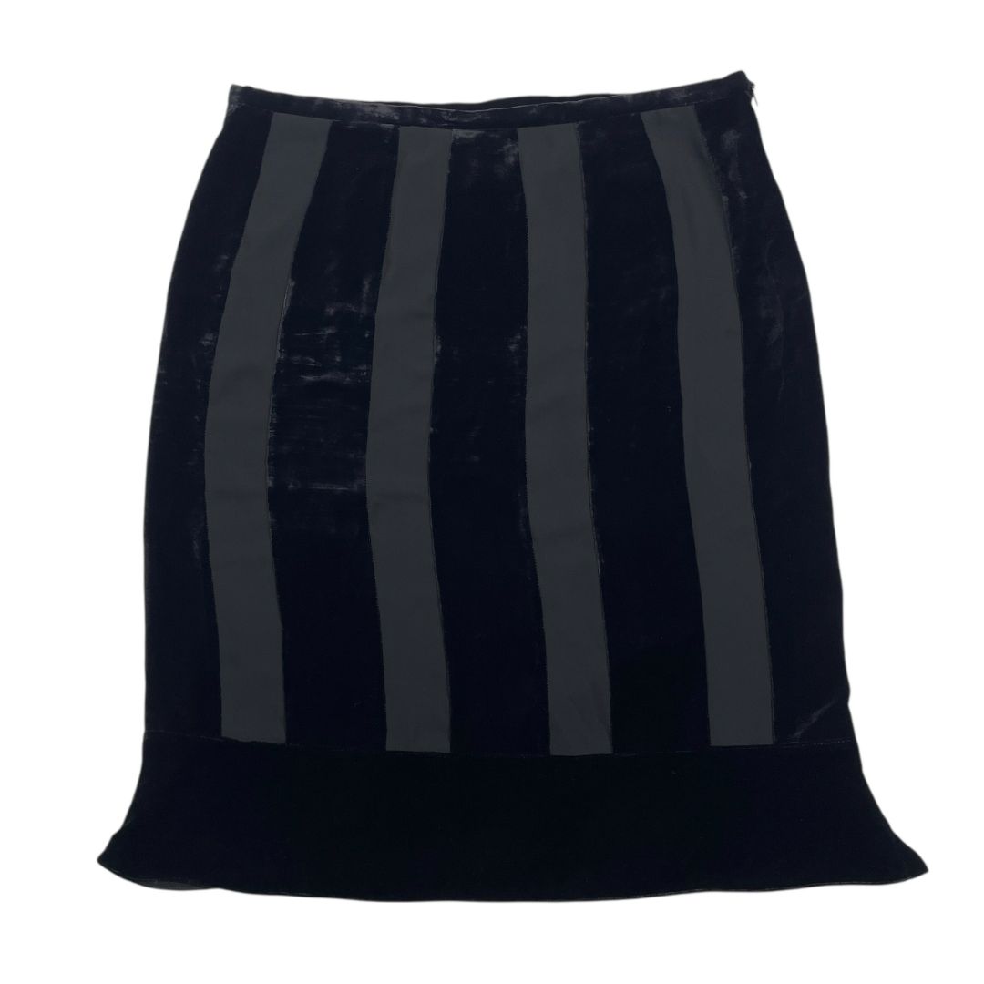 Pollera Media Pierna  ARMANI  Negro Talle 44