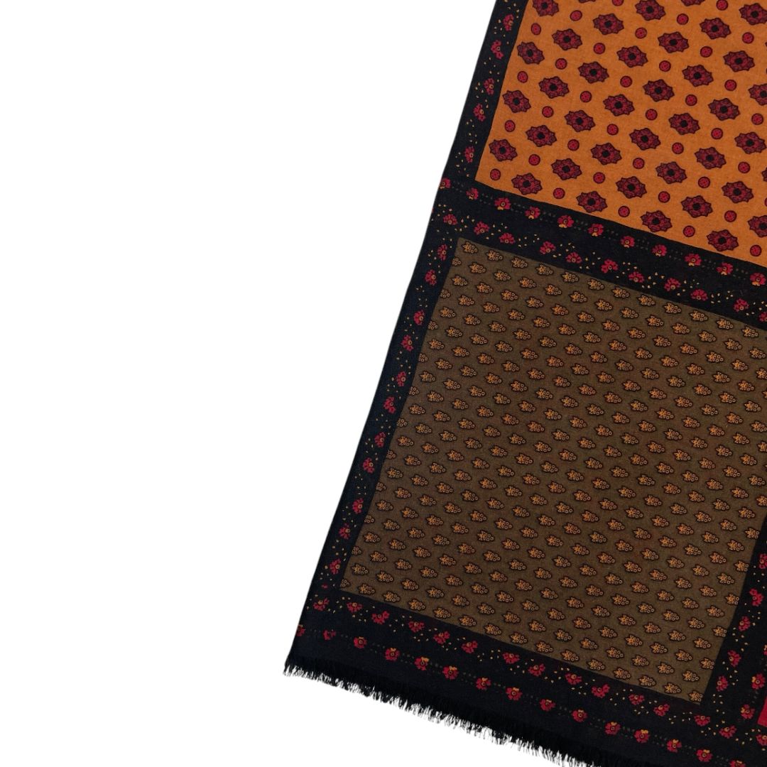 Pañuelo  SOULEIADO  Varios  Estampado Medida 136cm X 136cm