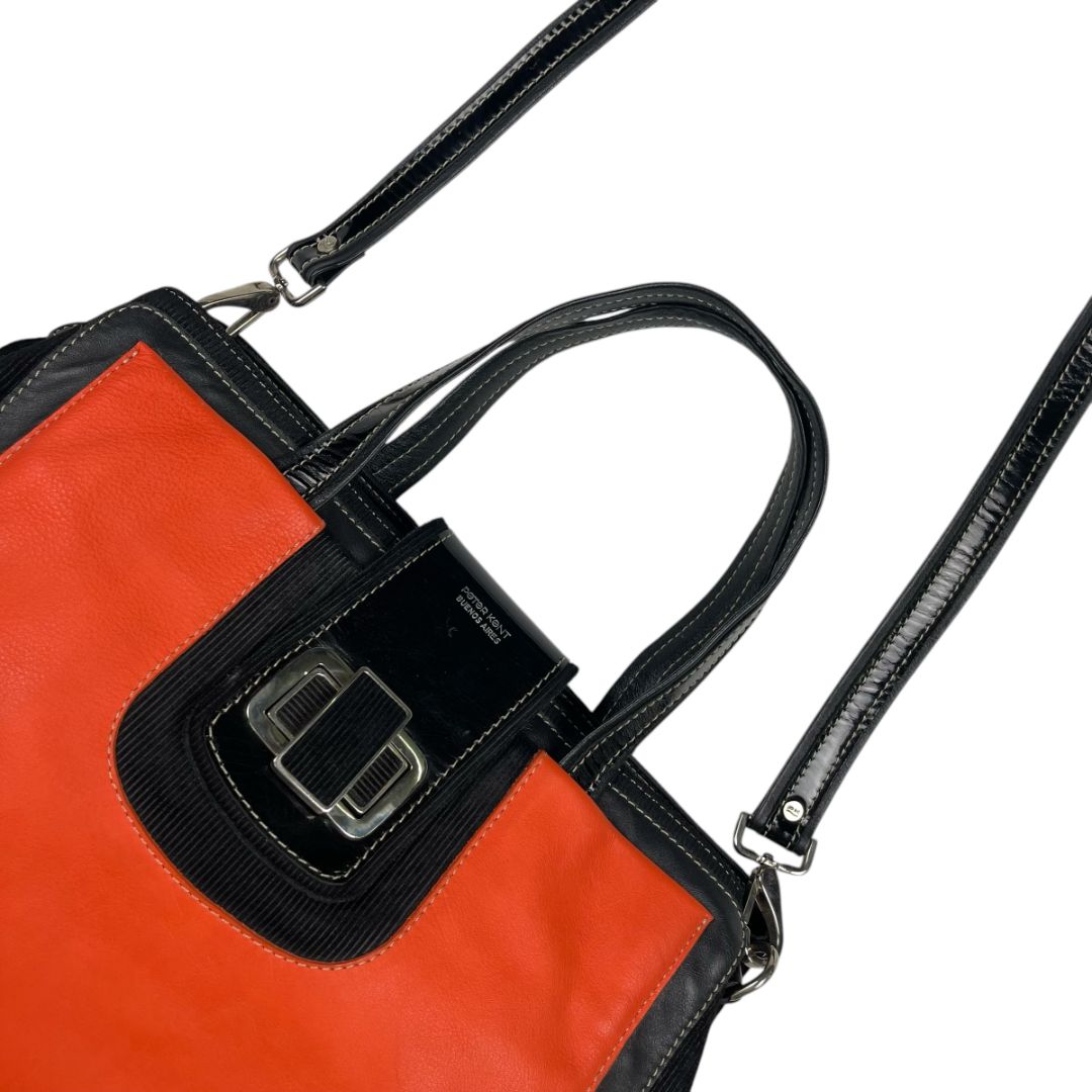 Cartera  PETER KENT  Negro y Naranja Medida 37cm X 25cm