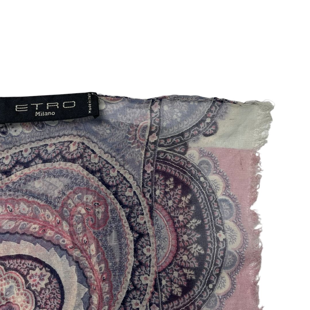 Pañuelo  ETRO  Varios  Estampado Medida 140cm X 60cm