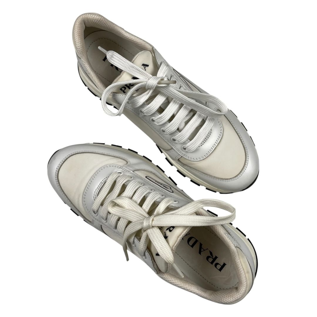 Zapatillas  PRADA  Blanco Talle 37