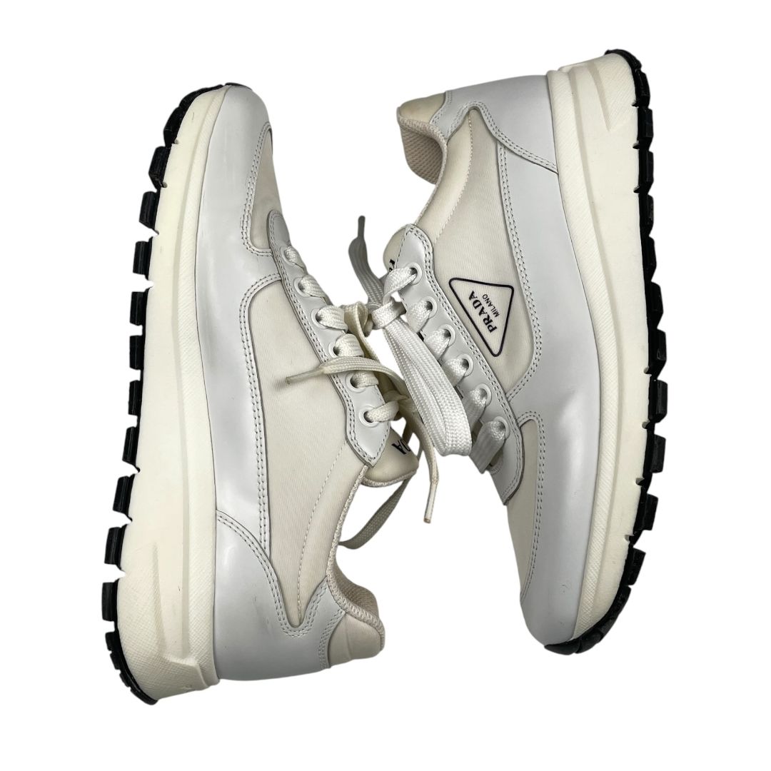 Zapatillas  PRADA  Blanco Talle 37