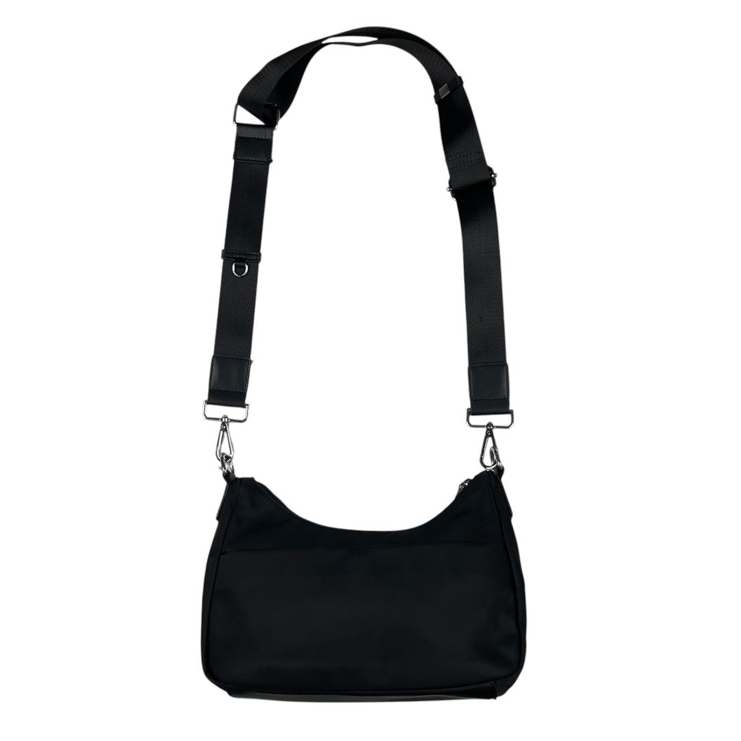 Cartera  JAZMIN CHEBAR  Negro Medida 27cm X 15cm