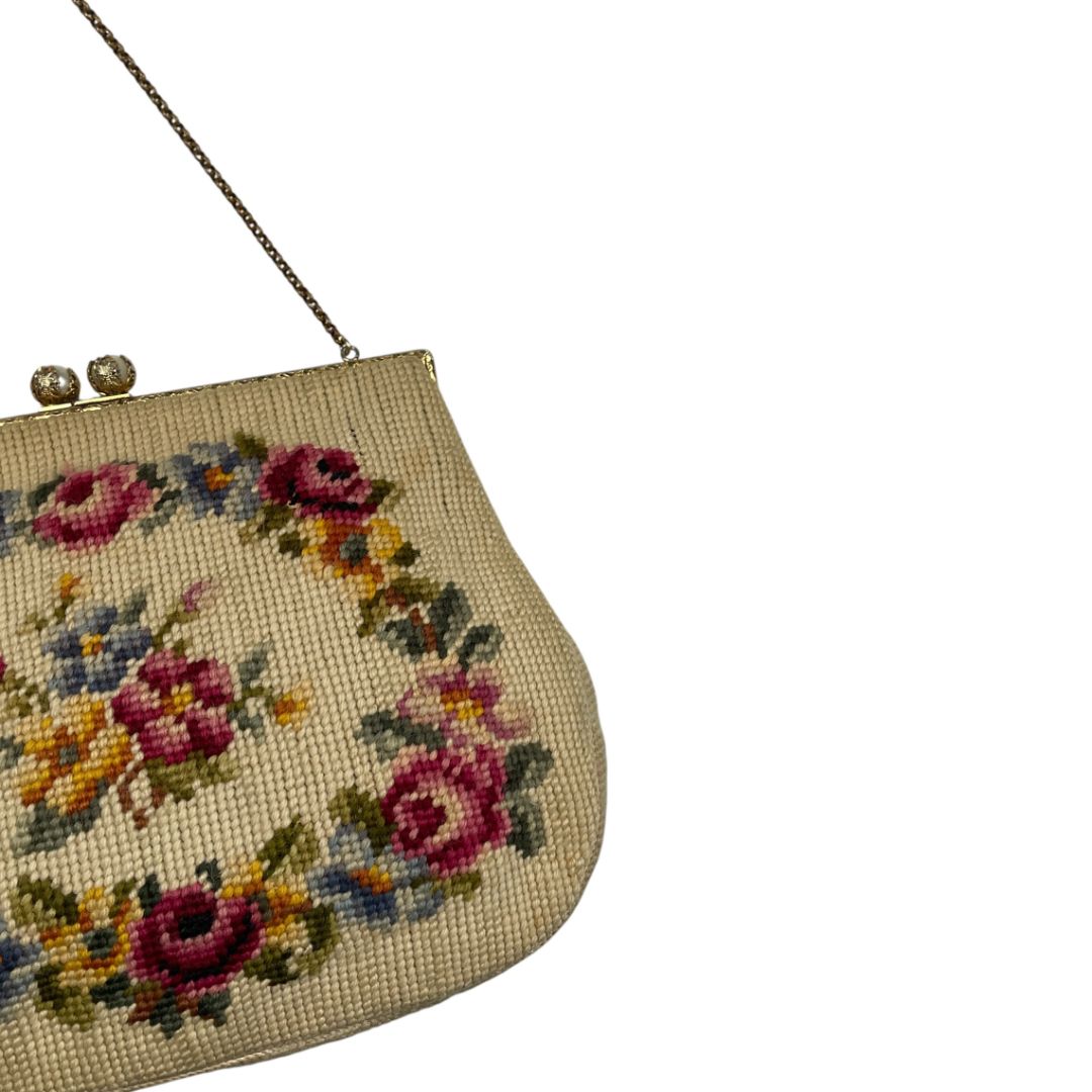 Cartera  CHRISTINE  Varios Floral Medida 24cm X 20cm