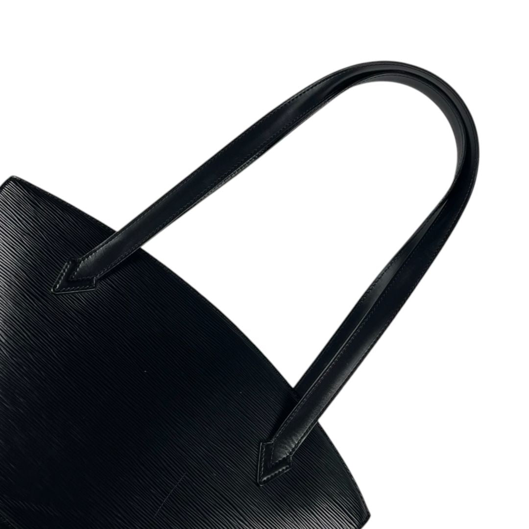 Cartera  LOUIS VUITTON  Negro Medida 35cm X 25cm