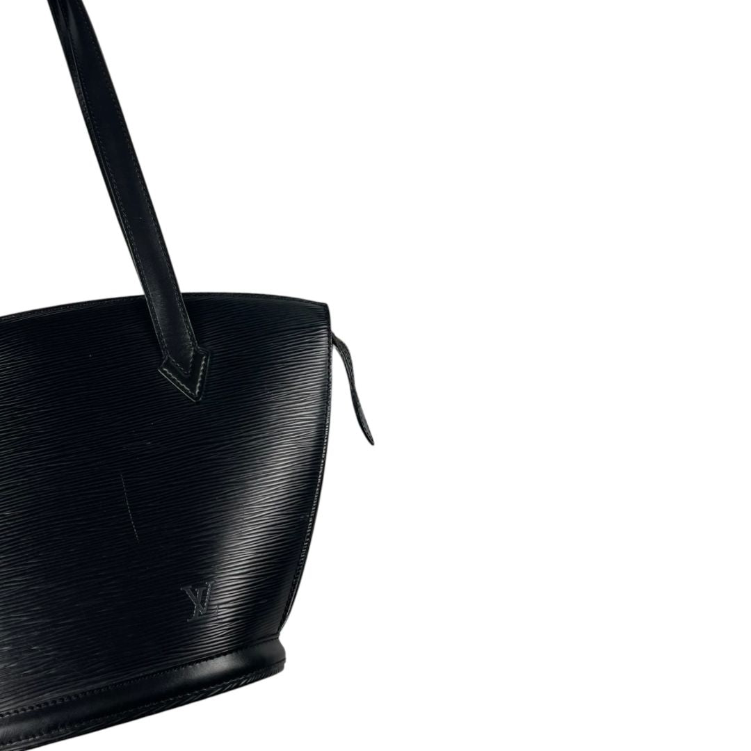 Cartera  LOUIS VUITTON  Negro Medida 35cm X 25cm