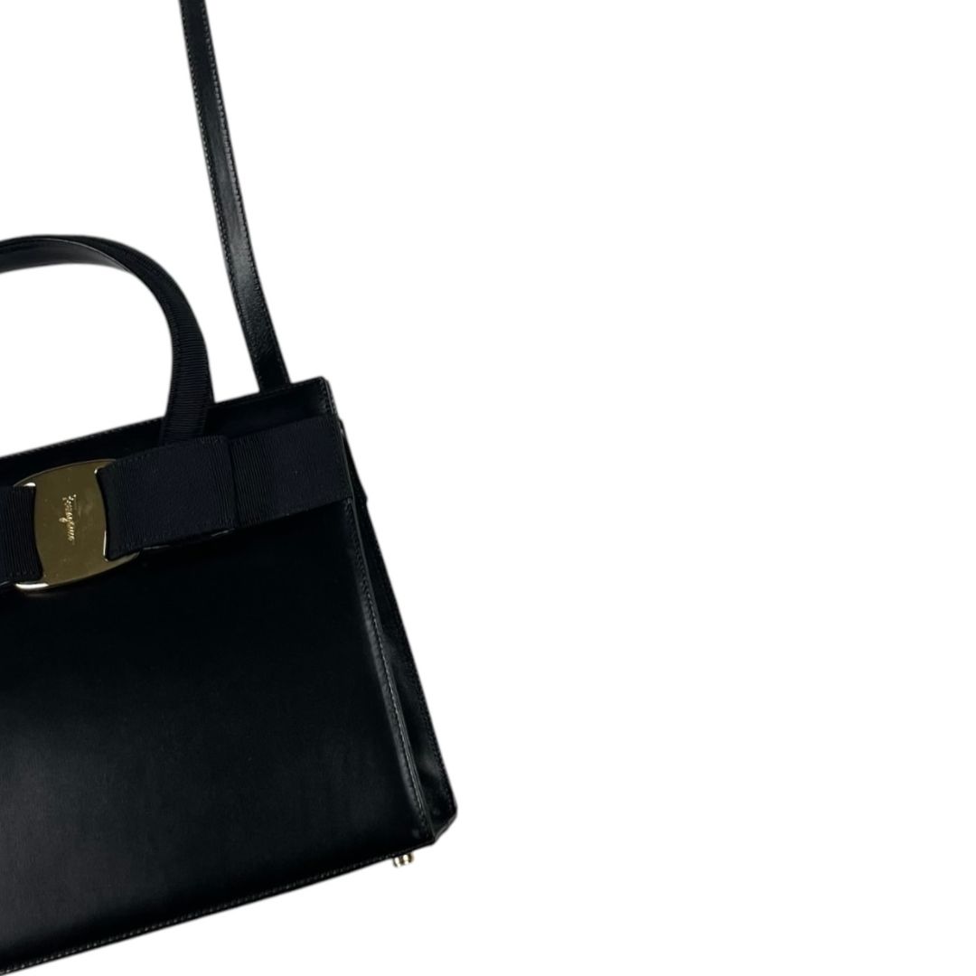 Cartera  FERRAGAMO  Negro Medida 24cm X 21cm