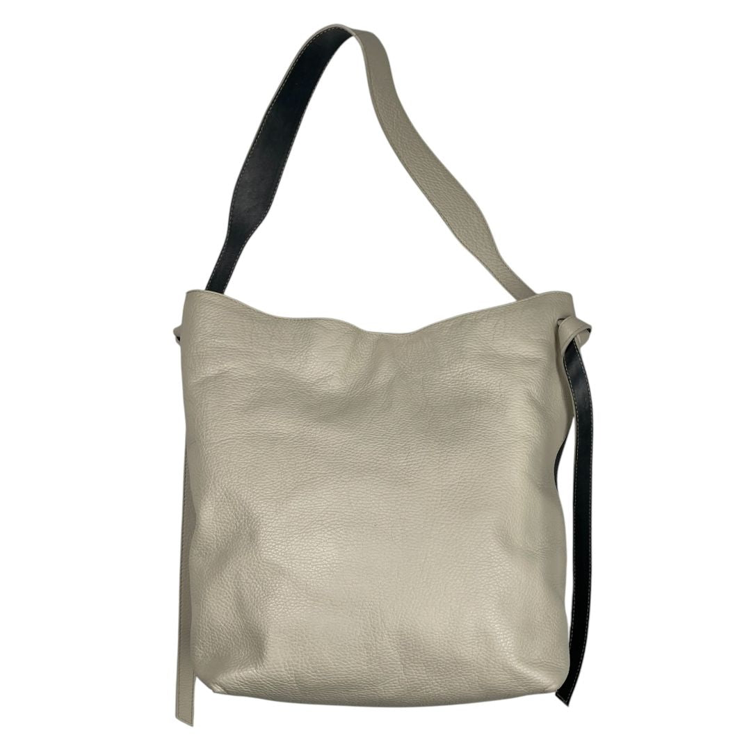 Cartera  PETER KENT  Varios Beige Y Negro Medida 38cm X 35cm