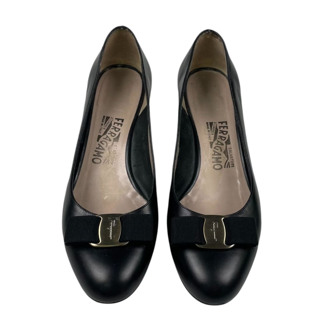Zapato Taco Bajo  FERRAGAMO  Negro Talle 8,5