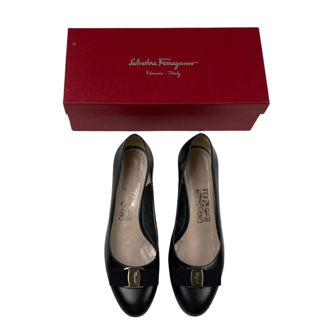Zapato Taco Bajo  FERRAGAMO  Negro Talle 8,5
