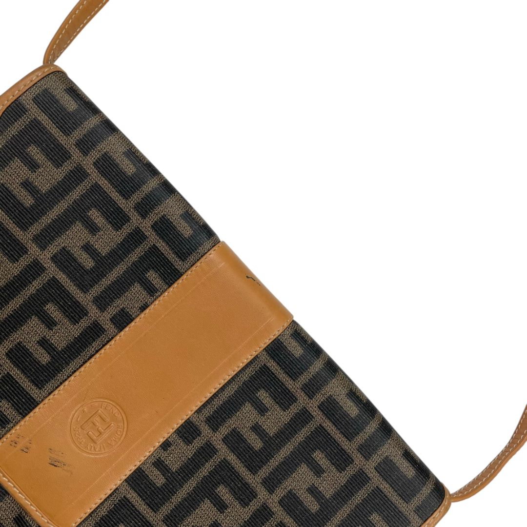 FENDI Cartera Varios  Estampado Medida 28cm X 16cm