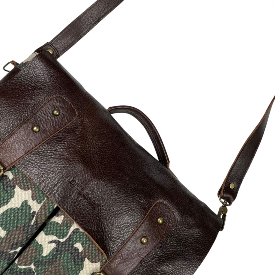 BRIGANTI  Cartera  Varios  Camuflado Medida 36cm X 28cm