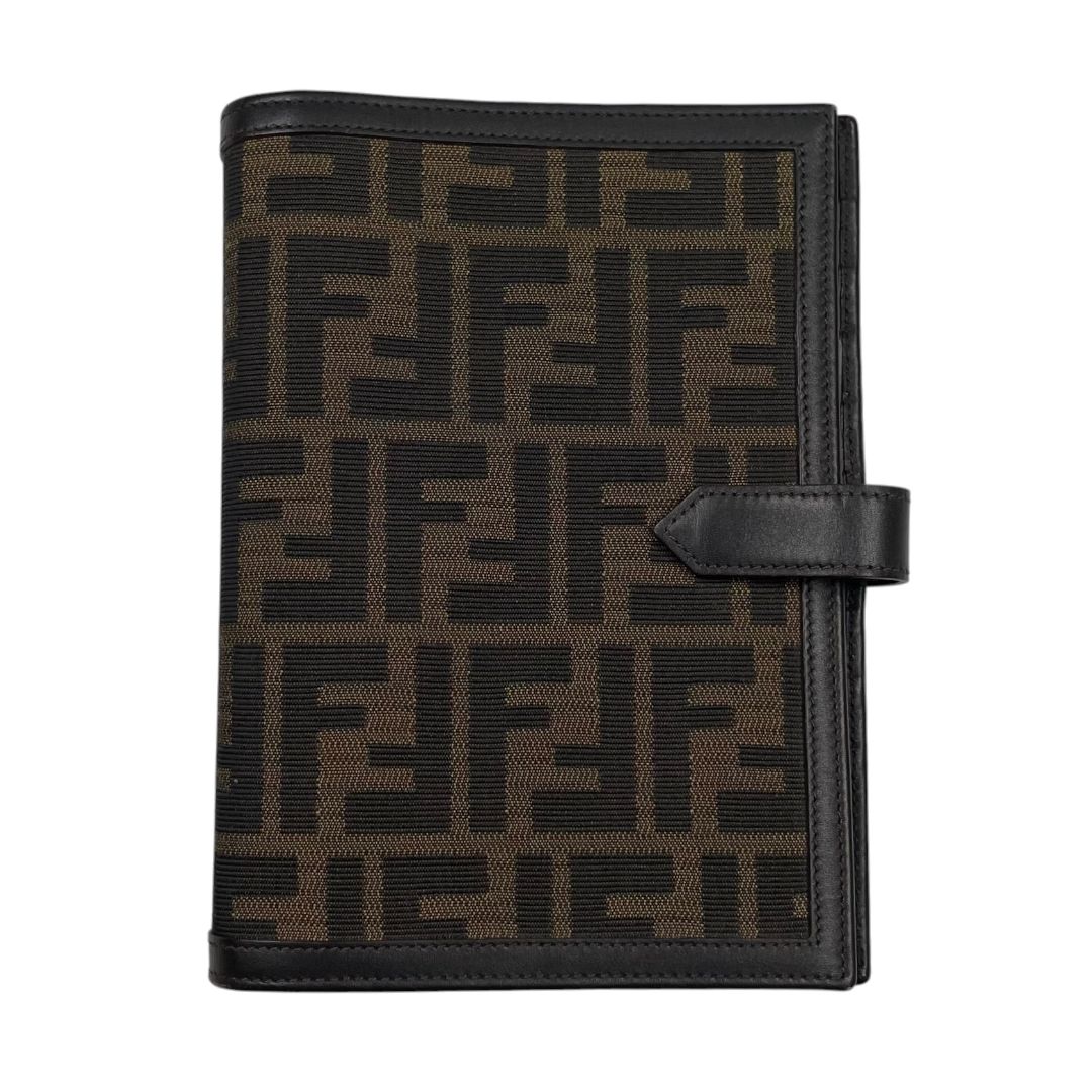 FENDI Porta Agenda Varios Monograma Medida 19.5cm X 14cm