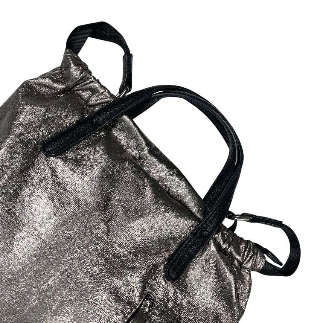 PRUNE Mochila Plateado Medida 40cm X 35cm