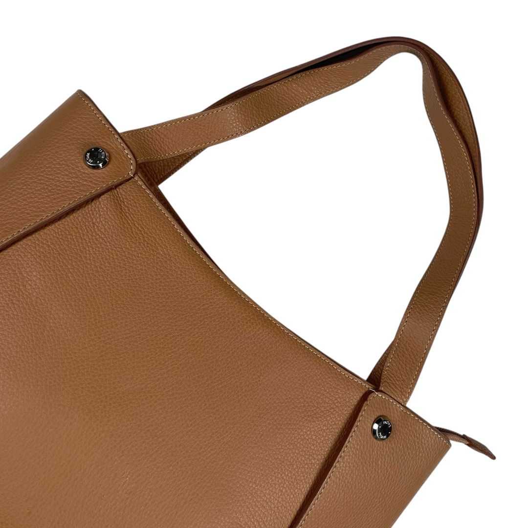 PRUNE Cartera Marron Medida 30cm X 22cm