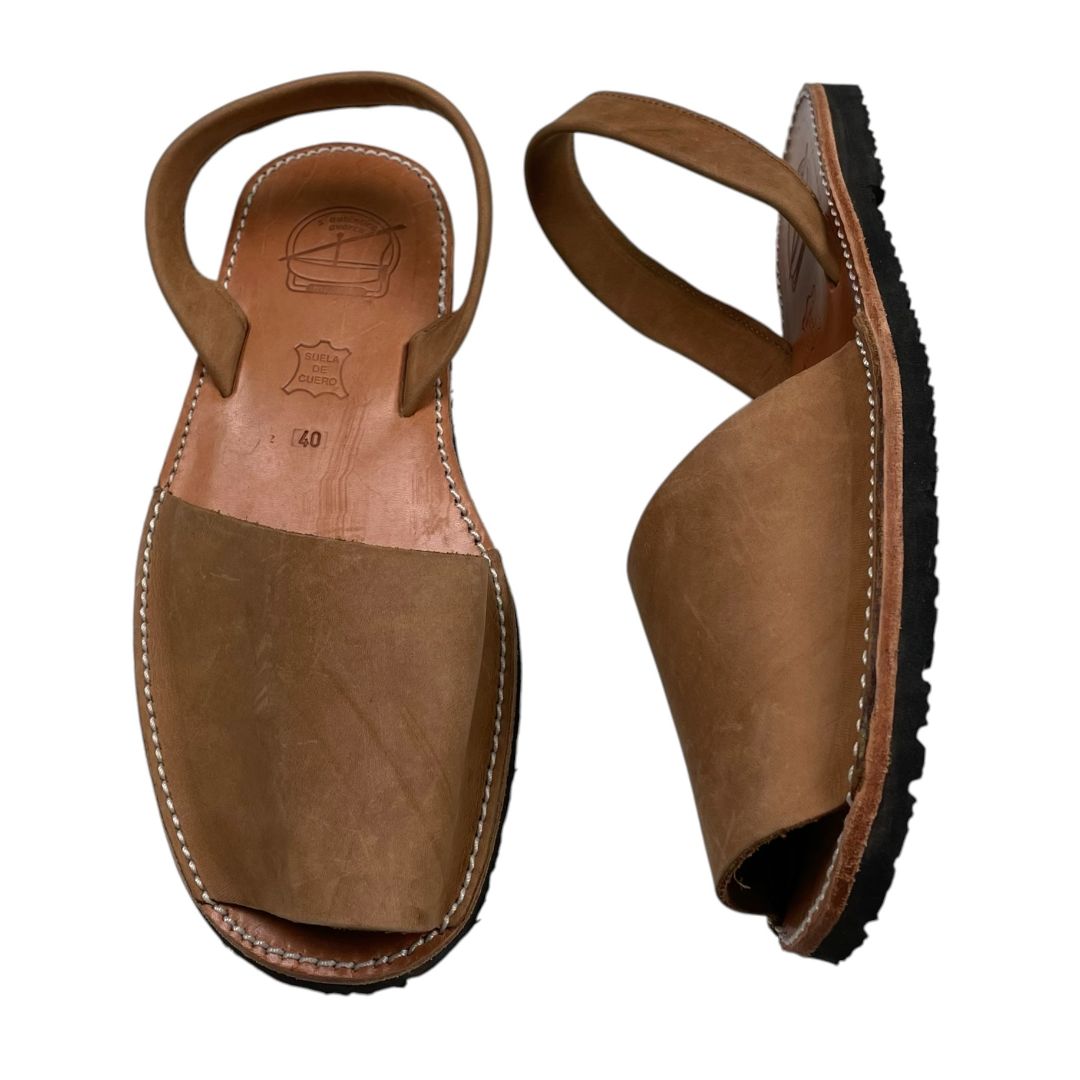 SIN MARCA Sandalias Marron Talle 40