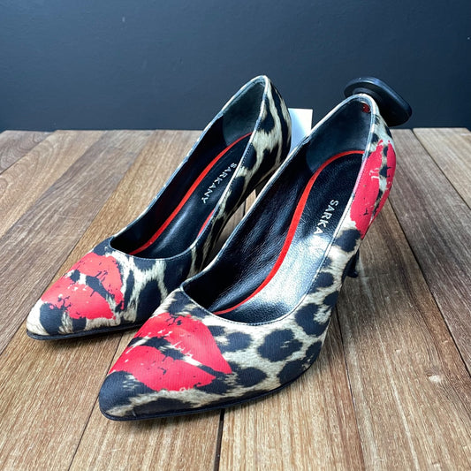 Zapato Taco Alto  SARKANY  Varios  Animal Print Talle 8