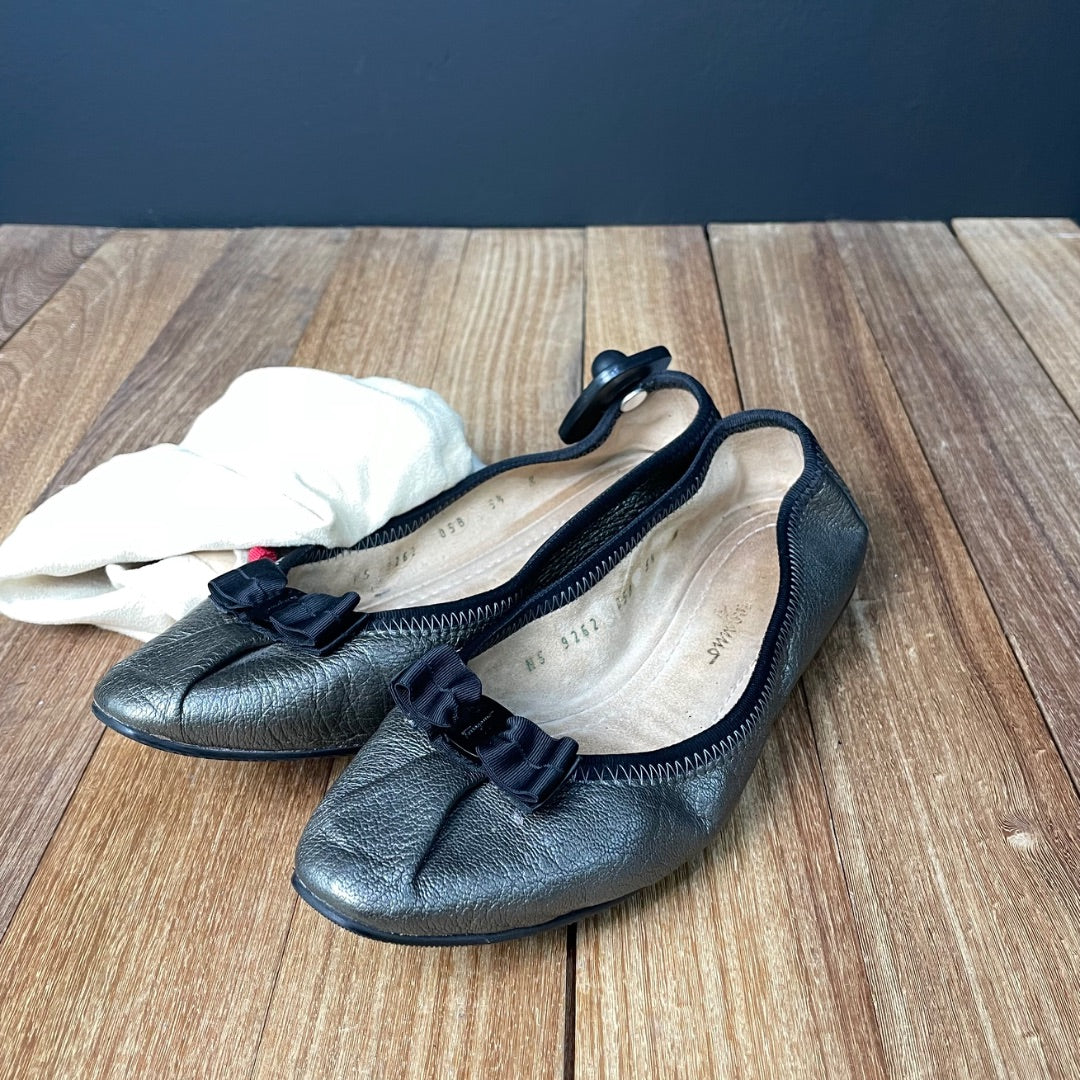 Ballerina  FERRAGAMO  Peltre Talle 35,5