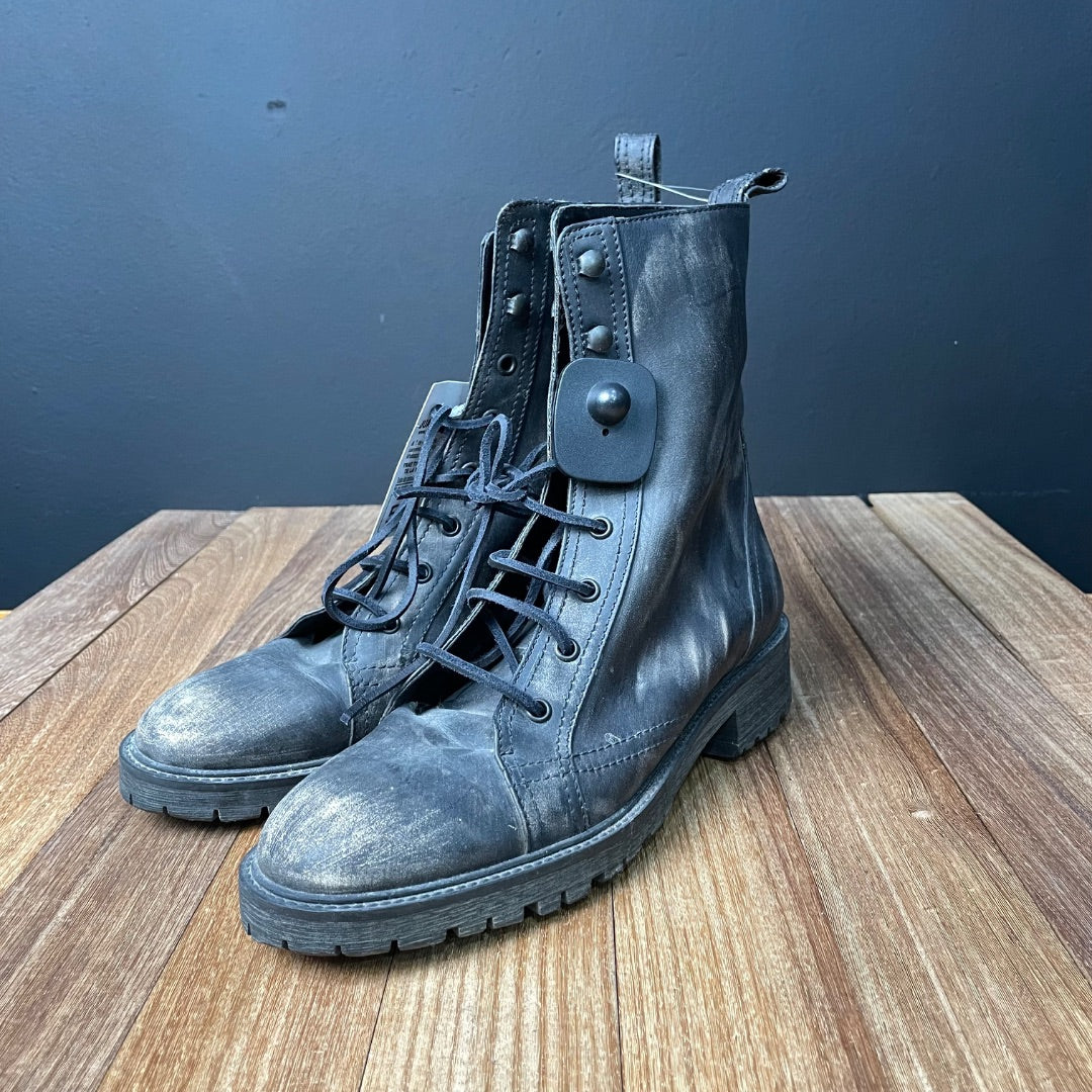 Borcegos  ZARA  Gris Talle 40