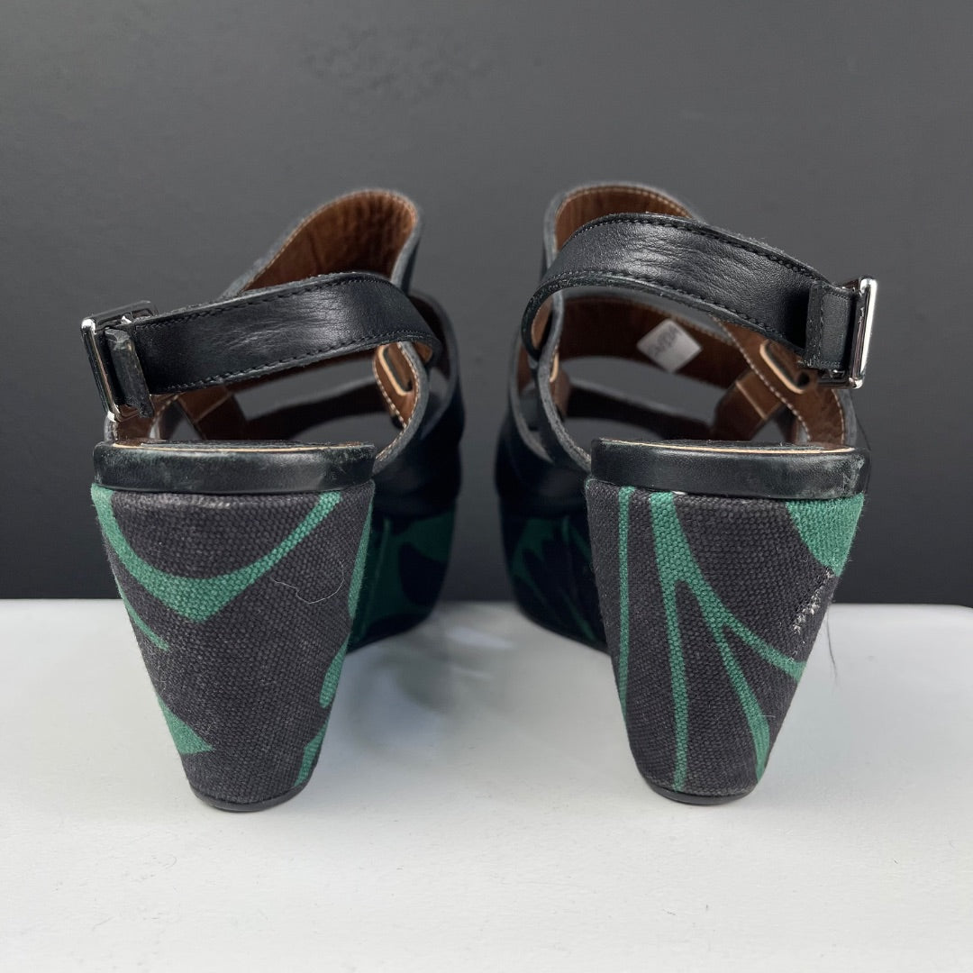 MARNI  Plataformas  Negro  Talle 40