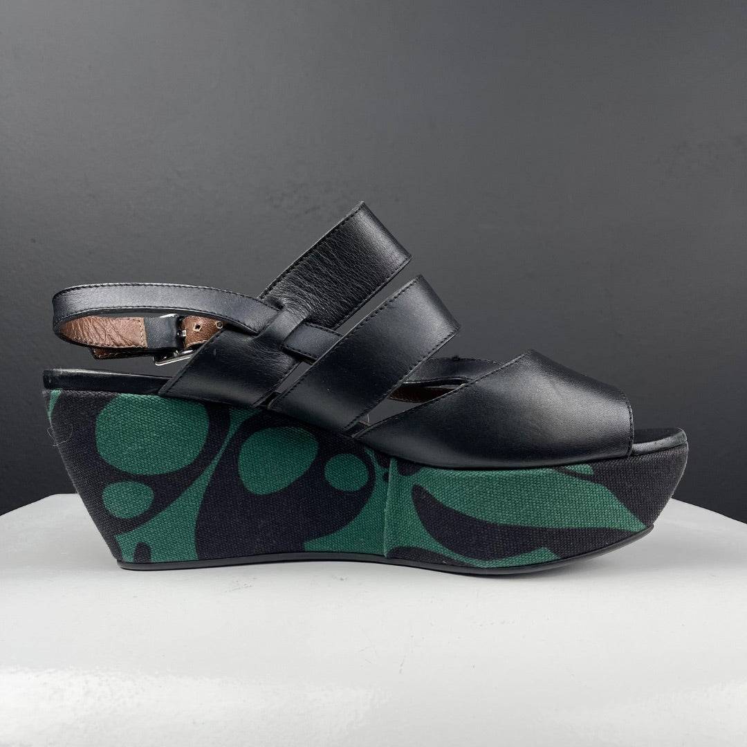 MARNI  Plataformas  Negro  Talle 40
