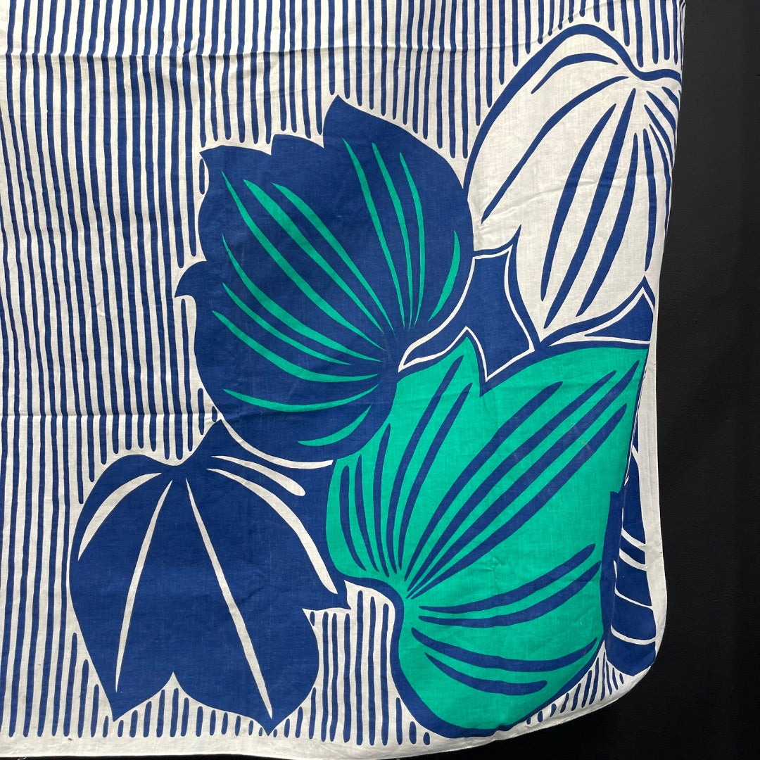 FENDI Pareo Varios  Estampado Talle Unico