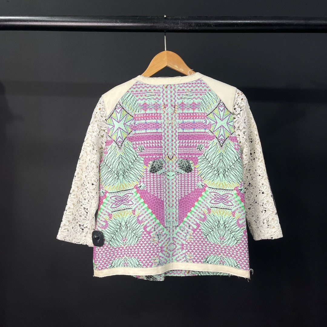 CUSTO  Campera  Varios  Estampado  Talle 1