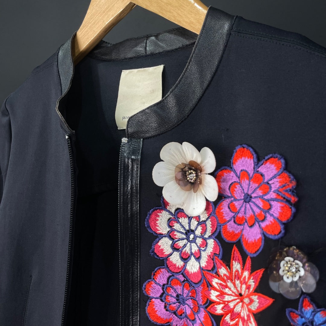 JAZMIN CHEBAR Campera Negro Talle M