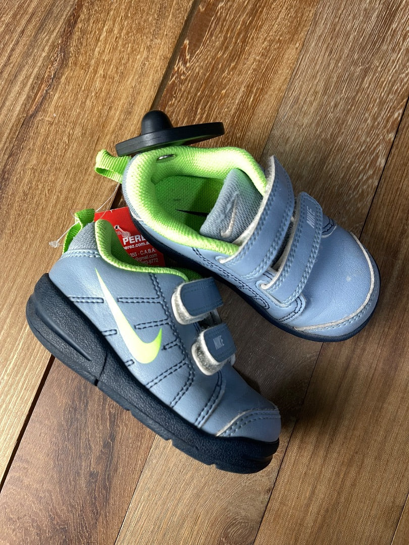 NIKE  Zapatillas  Celeste  Talle 21