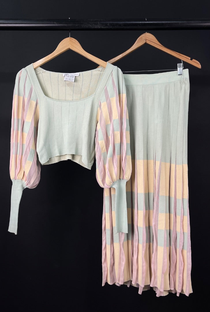 ZARA  Conjunto X2 Pollera Y Otro  Verde  Talle S