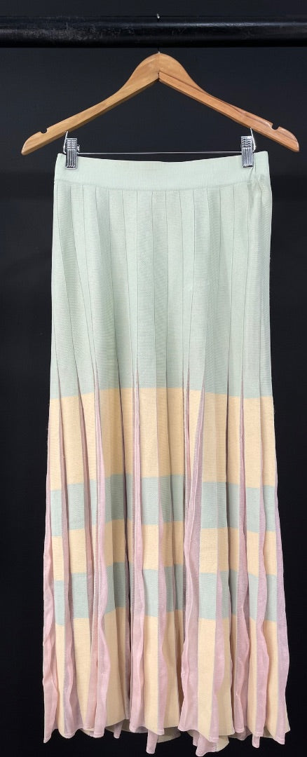 ZARA  Conjunto X2 Pollera Y Otro  Verde  Talle S