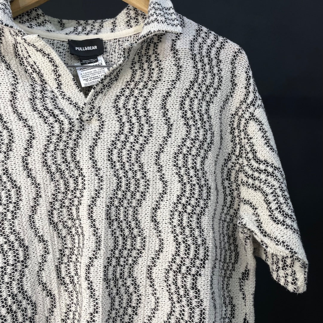 PULL & BEAR  Remera  Varios  Estampado  Talle M