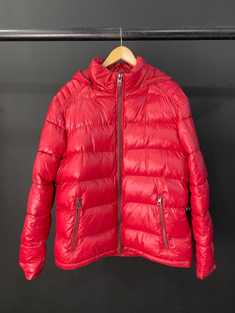GUESS Campera Rojo Talle XL