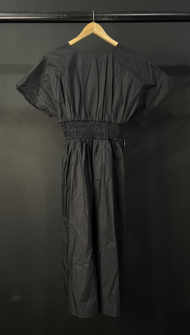 ZARA Vestido Manga Corta Negro Talle M
